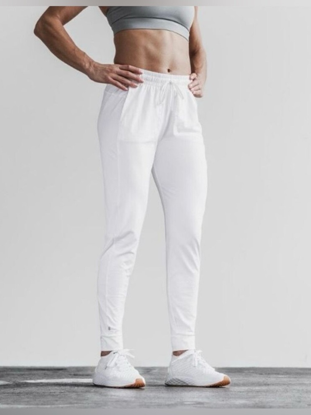 NoBull Lightweight Women’s Joggers in White
